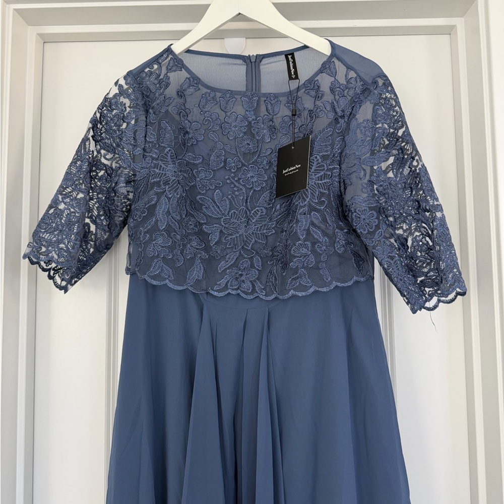 Elegant Blue Lace Maxi Dress